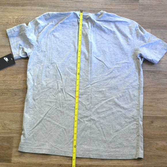 NWT Nike Gray Cotton T-shirt Nike Is Woman Short Sleeve Shirt Size Small - Picture 3 of 5